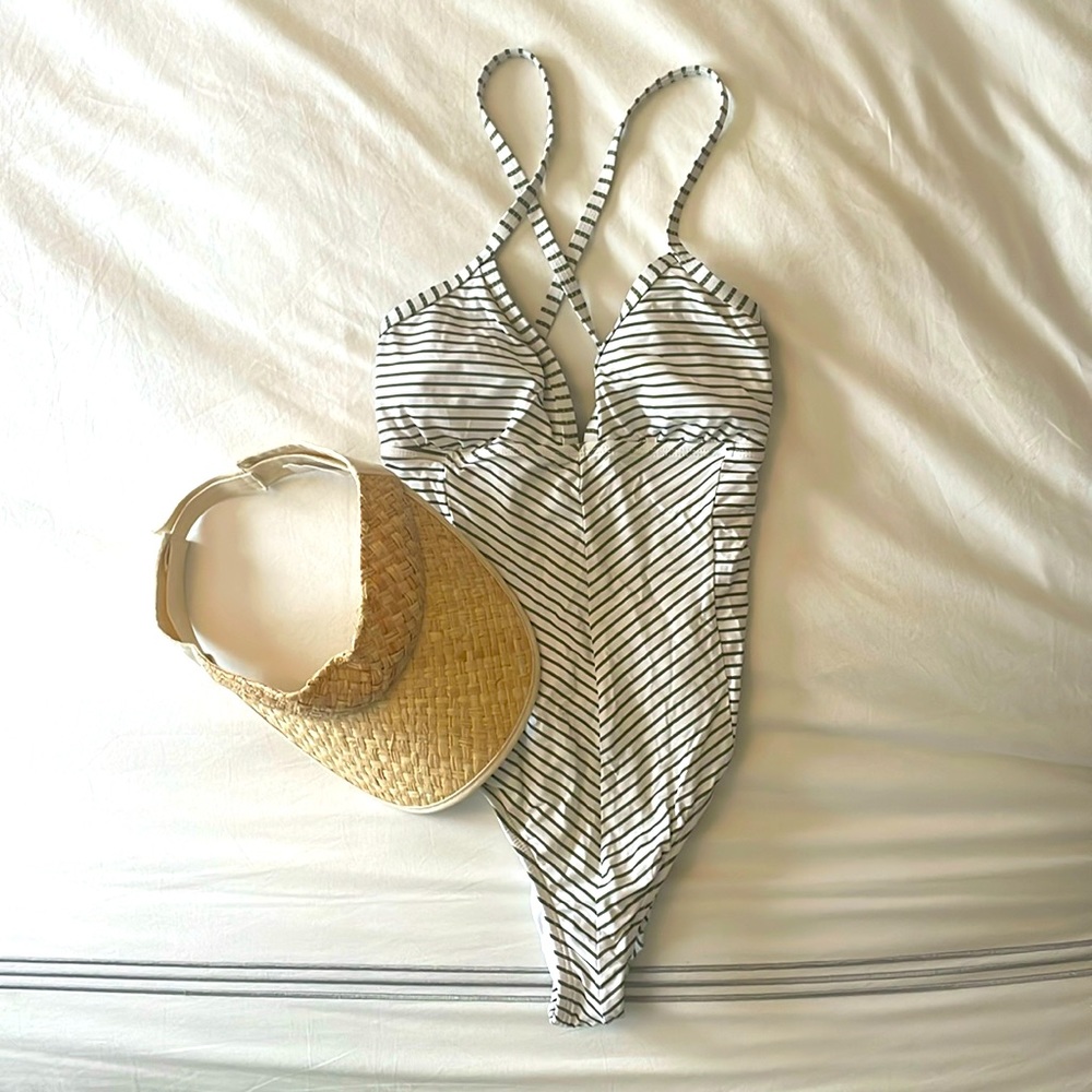 Splendid white & green stripe one piece with lined bra top and tie back closure